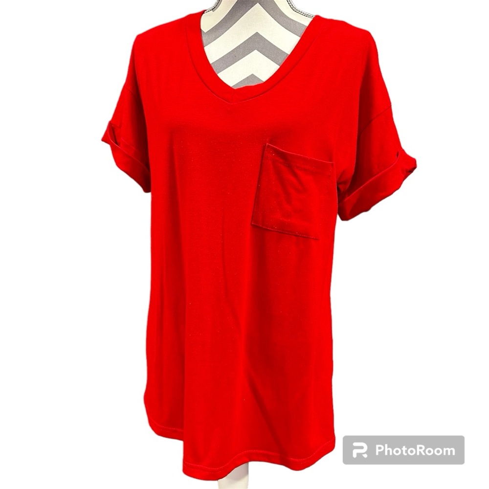 Medium Red T-shirt with pocket by Miholl